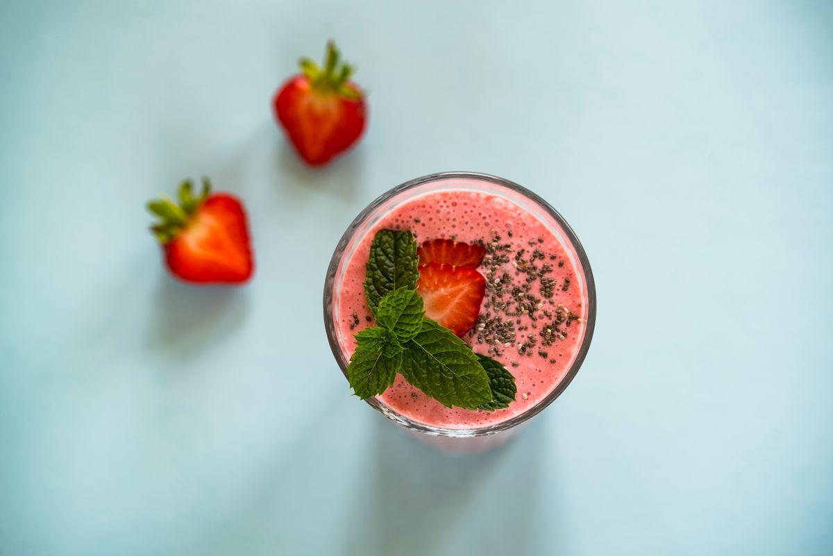 Strawberry and Beetroot Detox Smoothie
