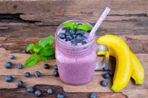 Blueberry Strawberry Banana Almond Smoothie