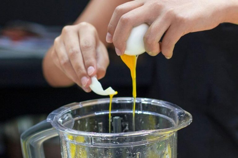 4 Best Blenders for Making Sauces (Hot & Cold) Vibrant Happy Healthy